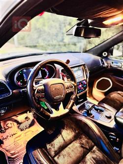 جیپ گراند شیرۆکی